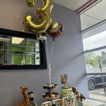 Romp n' Roll Willow Grove - Dessert table set up - Party & Event Planning Near Me - Willow Grove, Pennsylvania Romp n' Roll Willow Grove - Dessert table set up - Party & Event Planning Near Me - Willow Grove, Pennsylvania