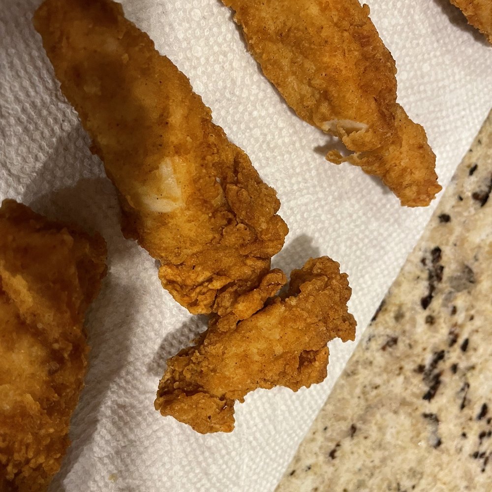 Zaxbys - This little extra nugget was considered a full piece. Pitiful! - Fast Food Near Me - Shepherdsville, Kentucky Zaxbys - This little extra nugget was considered a full piece. Pitiful! - Fast Food Near Me - Shepherdsville, Kentucky