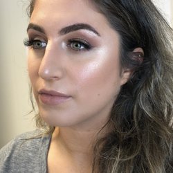 Yanitza Beauty Bar - Makeup by Yanitza