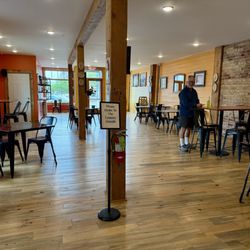 Chachos Taqueria - Dining room.