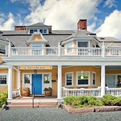 The Thornhedge Inn is a Queen Anne shingled cottage located in the historic Corridor District of Bar Harbor.
