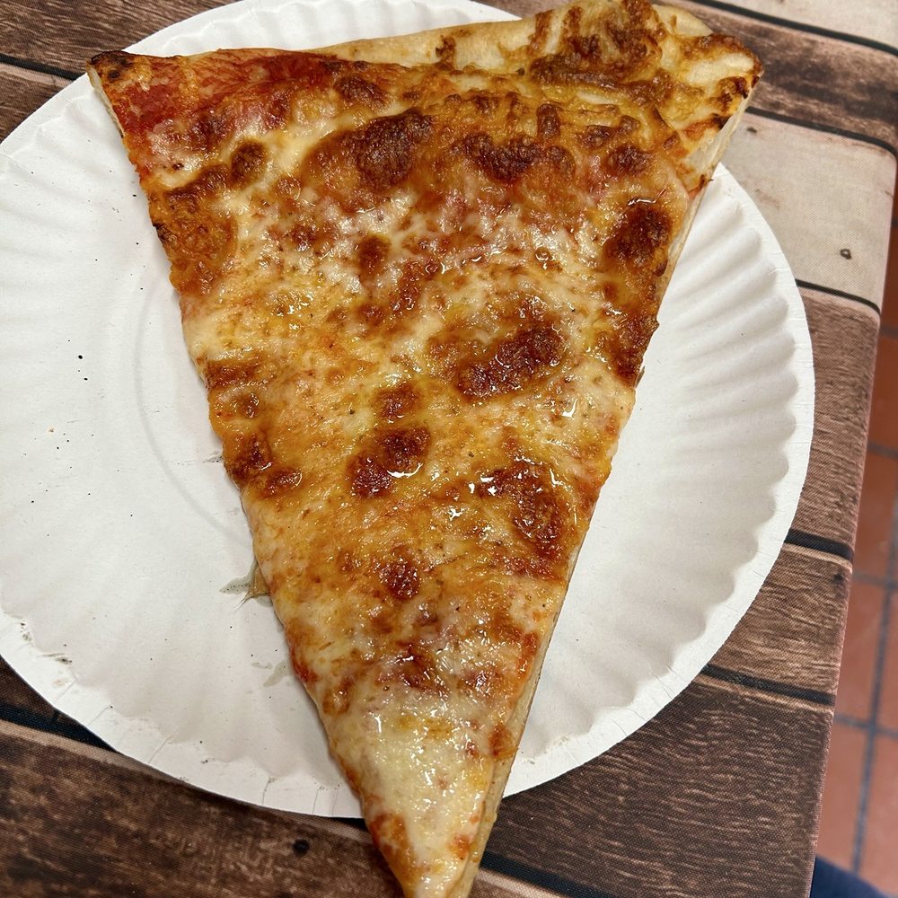 Capri Pizza - Jan. 2026 - typical slice - Pizza Near Me - Yonkers, New York