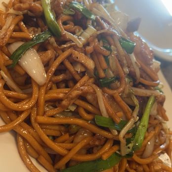 Chef Chen - Combination chow mein - Chinese Near Me - Montebello, California