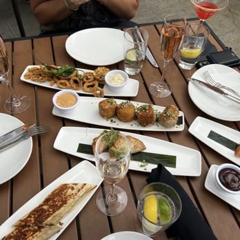 STK Steakhouse Bellevue - Happy hour calamari, tater tots, popcorn chicken, ahi Tuna Tartare Taco* - Steakhouses Near Me - Bellevue, Washington STK Steakhouse Bellevue - Happy hour calamari, tater tots, popcorn chicken, ahi Tuna Tartare Taco* - Steakhouses Near Me - Bellevue, Washington