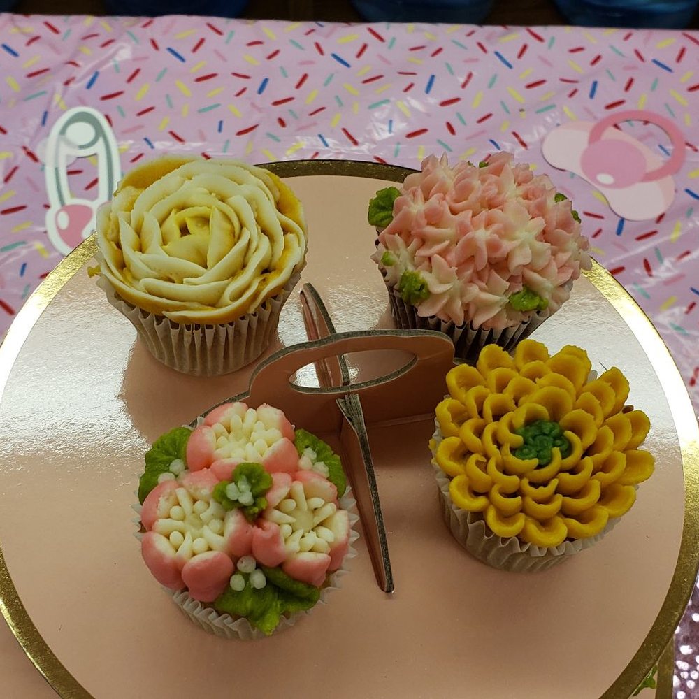 Calabasas Cupcake Bouquets - Cupcakes Near Me