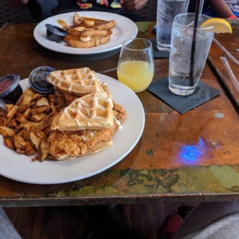 Automatic Slim's - New American Near Me - Memphis, Tennessee