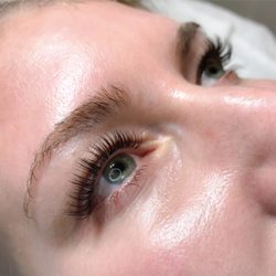 The Suite Lash - Full Set of classic eyelash extensions.