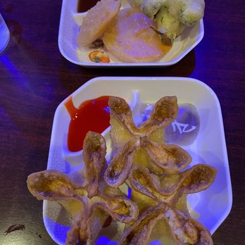 Oishi Sushi - Vegetable tempura and crab Rangoon - Japanese Near Me - Libertyville, Illinois Oishi Sushi - Vegetable tempura and crab Rangoon - Japanese Near Me - Libertyville, Illinois