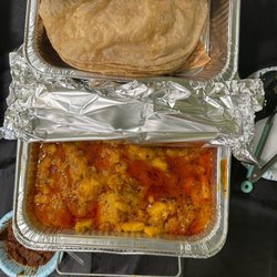 Puri and aloo baaji