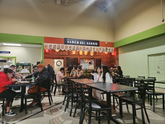 Ramen Del Barrio by null