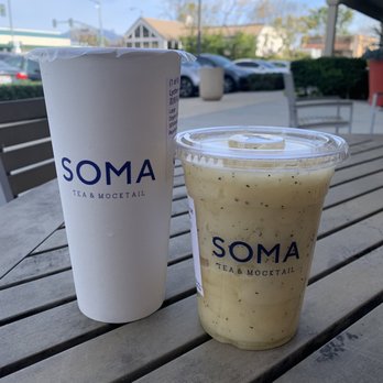 SOMA Tea & Mocktail - Lychee High Mountain Tea and Passion Fruit Smoothie - Bubble Tea Near Me - Irvine, California