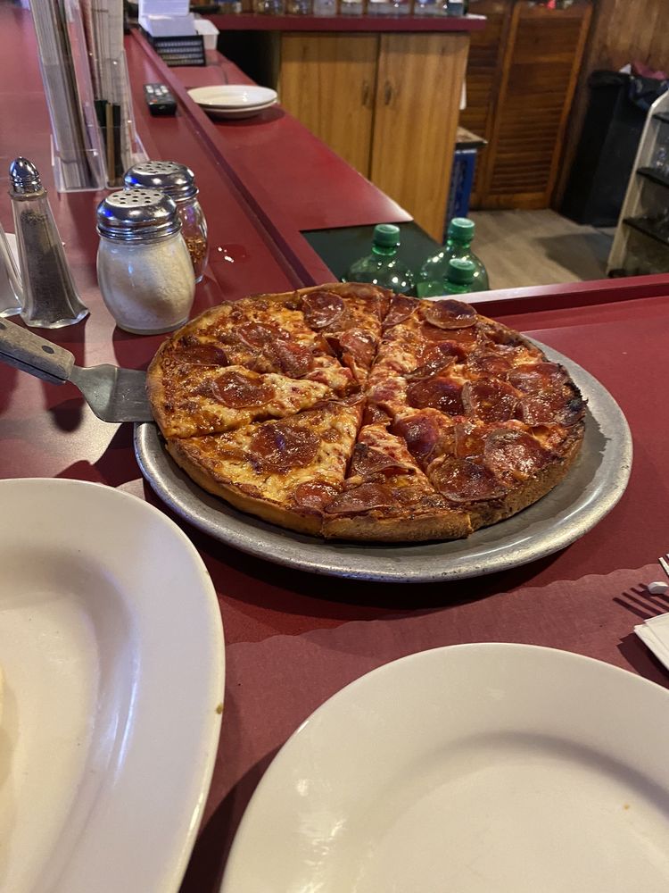 MIKES FAMOUS PIZZA 14 Photos & 16 Reviews 105 Taunton Ave, Norton