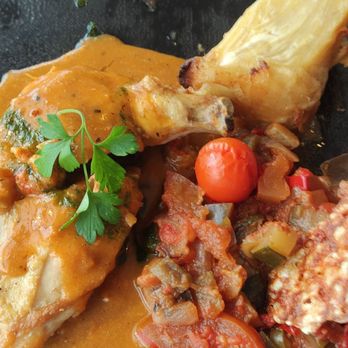 Hotel Le Kolibri - Restaurants Near Me - Tournus, 71