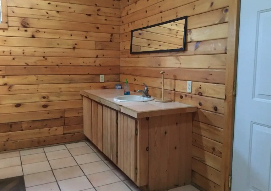 LITTLE VALLEY LOG CABIN RETREAT Updated September 2024 14 Photos