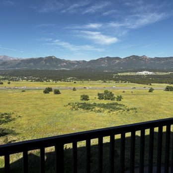 Great Wolf Lodge - Mountain View room - Resorts Near Me - Colorado Springs, Colorado