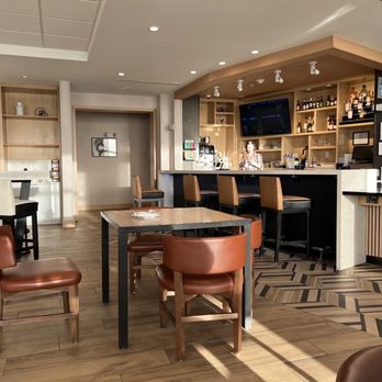 Hyatt Place Amarillo - West - Bar & dining room - Hotels Near Me - Amarillo, Texas