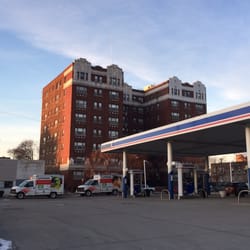 Amoco - 2016-01-22 17.18.40; Marathon - 5564 Woodward Avenue, Detroit MI