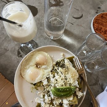 Avenida - CHILAQUILES VERDES - Mexican Near Me - New York, New York Avenida - CHILAQUILES VERDES - Mexican Near Me - New York, New York