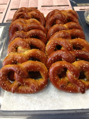 Bushel 'N Peck by null