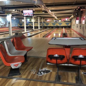 Casper's and Runyon's Nook - Bowling in basement - Dive Bars Near Me - Saint Paul, Minnesota Casper's and Runyon's Nook - Bowling in basement - Dive Bars Near Me - Saint Paul, Minnesota