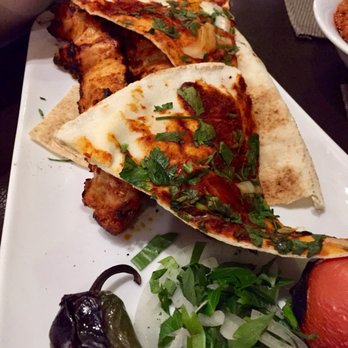 Beroya Restaurant - Chiche-taouk - Mediterranean Near Me - Laval, Quebec Beroya Restaurant - Chiche-taouk - Mediterranean Near Me - Laval, Quebec