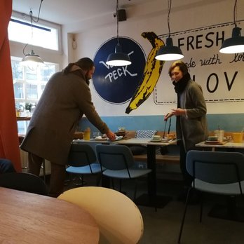 Velvet Peck - Breakfast & Brunch Near Me - Brussels, BRU Velvet Peck - Breakfast & Brunch Near Me - Brussels, BRU