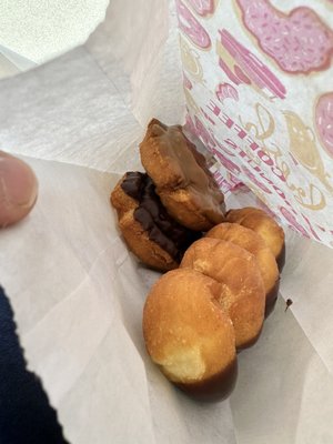 Grand Donuts by null