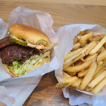 Wheelhouse - Pimento Burger & Fries - Breakfast & Brunch Near Me - Boston, Massachusetts