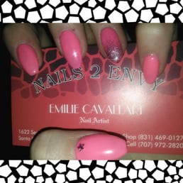 Love @smilienails!!  She takes her time, making them perfect. Always very kind, accommodating and killer pricing! #Nailsbyemilie