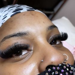 Hey Lash Doll - Mega Volume