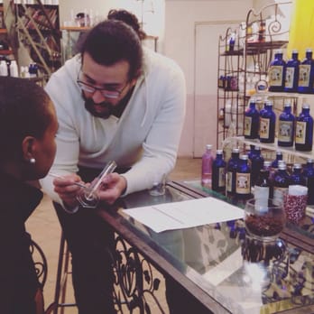 Le Studio des Parfums - Cosmetics & Beauty Supply Near Me - Paris, 75 Le Studio des Parfums - Cosmetics & Beauty Supply Near Me - Paris, 75