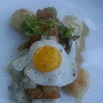 Longman & Eagle - Country Fried Sweetbreads, Sausage Gravy, Buttermilk Biscuit, Bacon, Southern Braised Beans, Honey-Summer Truffle Drizzle, Quail - Gastropubs Near Me - Chicago, Illinois