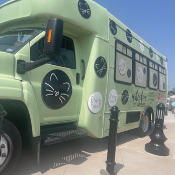 Franklin Farmers' Market - You could pet animals in this bus! - Farmers Market Near Me - Franklin, Indiana