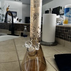 Cigarette world - Say hello to my new beautiful friend aka ILLUMINATI GLASS. HITS PERFECT AND SMOOTH