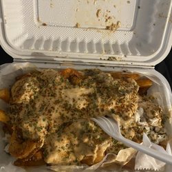 Horace and Dickies Seafood of Glenarden - Crabby Fries shrimp