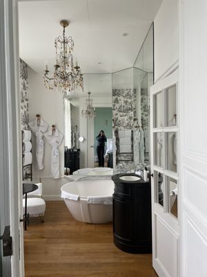 Château de Sacy by null