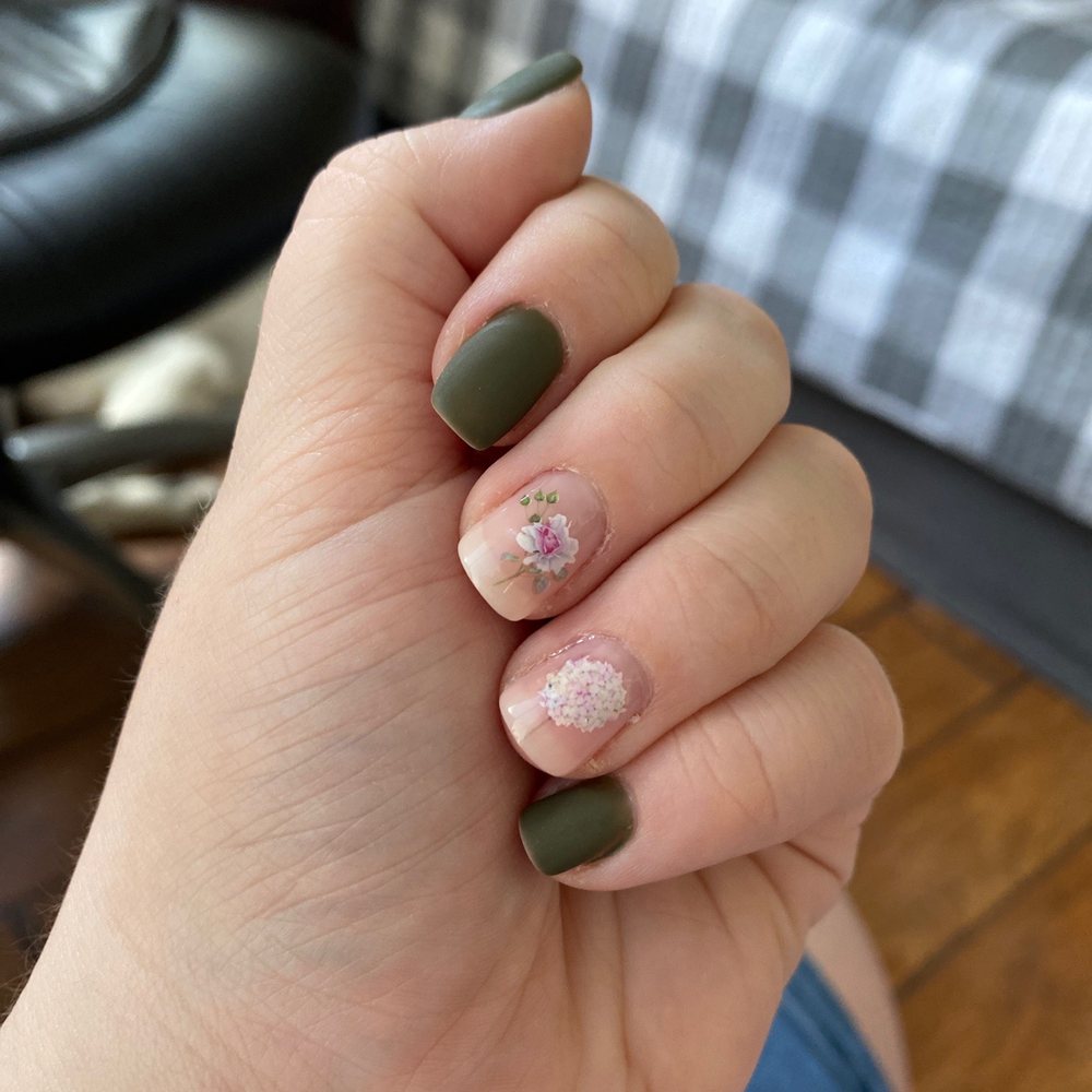 My nails. (This was taken once I got home.) My nails. (This was taken once I got home.)