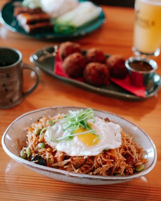 7 Devils Waterfront Alehouse by null