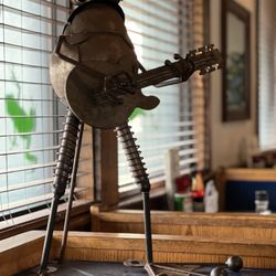 The Froghead Grill - Table decor