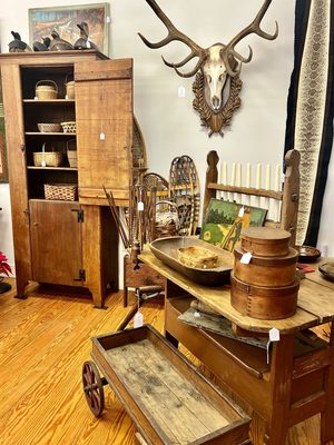 FOX HOLLOW ANTIQUES AND TRADING POST - Updated November 2025 - 10