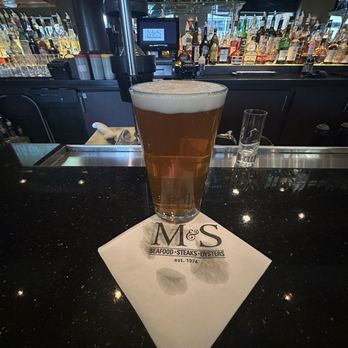 McCormick & Schmick's Seafood & Steaks - Boston Lager - Seafood Near Me - Indianapolis, Indiana
