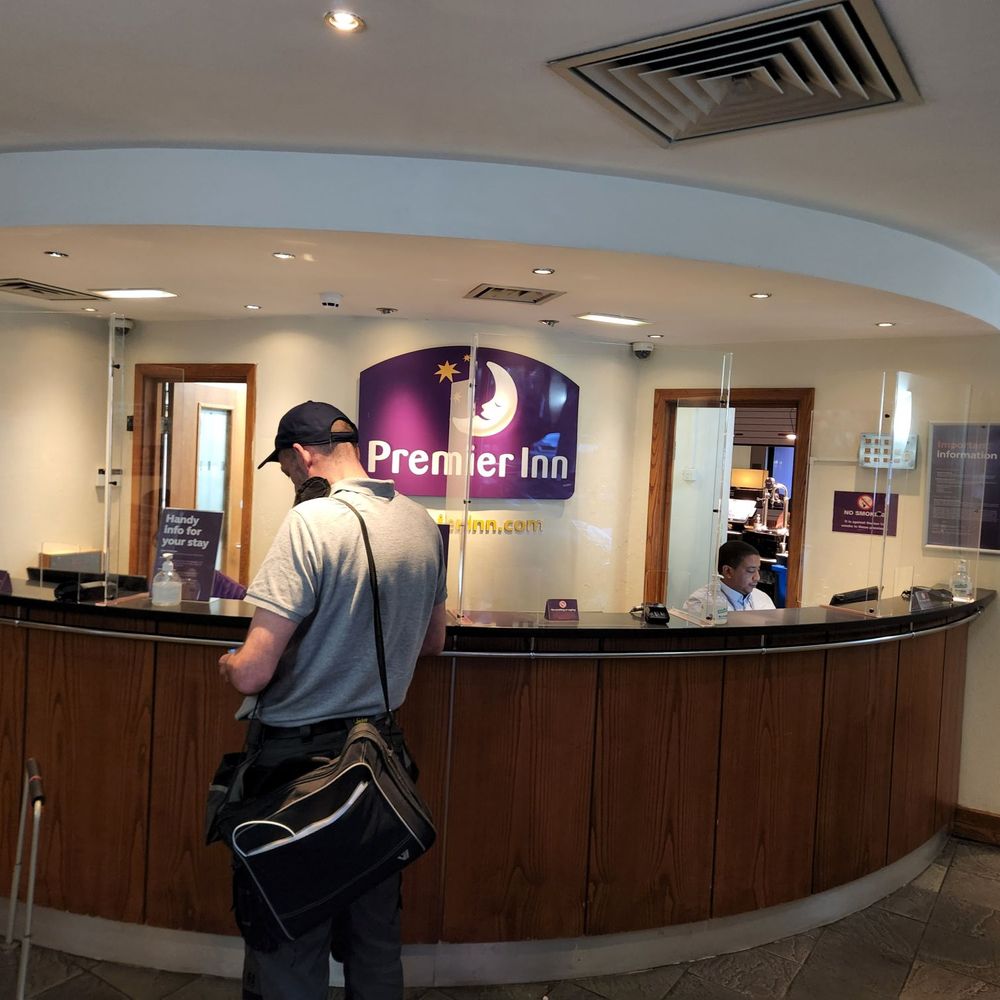 Premier Inn - Hotels Near Me - Wembley, XGL