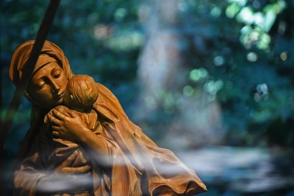 Photo of The Grotto - Portland, OR, US. Detail of one of the wooden sculptures