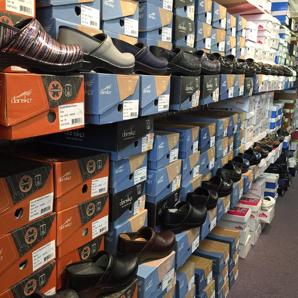 UNIFORM ADVANTAGE 16 Photos 790 Rivergate Pkwy, Goodlettsville