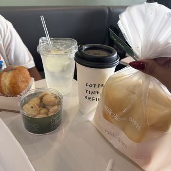 Tous Les Jours - Milk bread, lemonade, caramel macchiato and chocolate cloud donut - Desserts Near Me - Woodbridge, Virginia Tous Les Jours - Milk bread, lemonade, caramel macchiato and chocolate cloud donut - Desserts Near Me - Woodbridge, Virginia