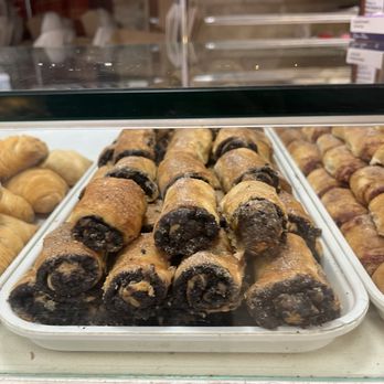 Mario's Bakery - Bakeries Near Me - Oceanside, New York