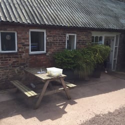 Smeaton Tea Rooms - Quaint little red brick building