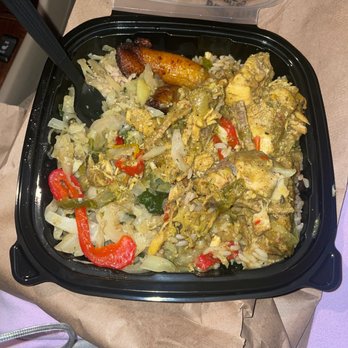CaribeExpress - Curry chicken, plantains, cabbage, red beans and rice. - Caribbean Near Me - Laurel, Maryland CaribeExpress - Curry chicken, plantains, cabbage, red beans and rice. - Caribbean Near Me - Laurel, Maryland