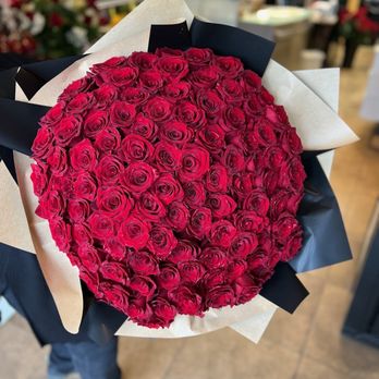 VIP Flowers - Roses - Florists Near Me - Portland, Oregon VIP Flowers - Roses - Florists Near Me - Portland, Oregon