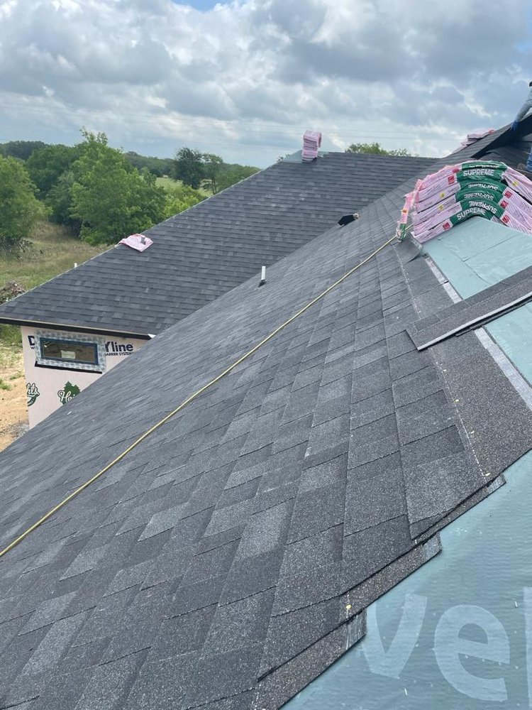 Slide of Bbenitez Roofing